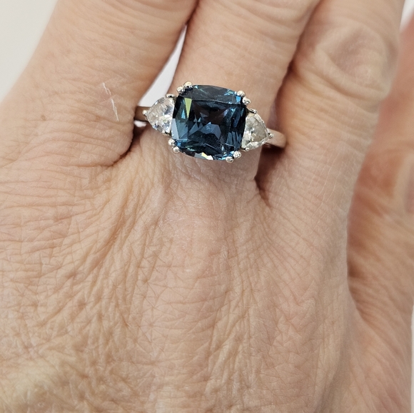 Genuine London Blue & White Topaz Ring in Rhodium Over Sterling Silver Sz 9.5! - Picture 5 of 6